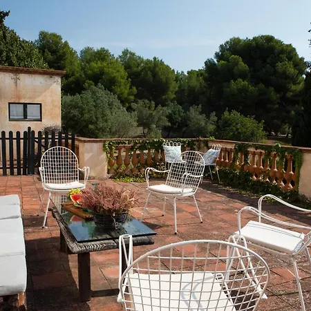Casadella Bed & Breakfast Premia De Dalt